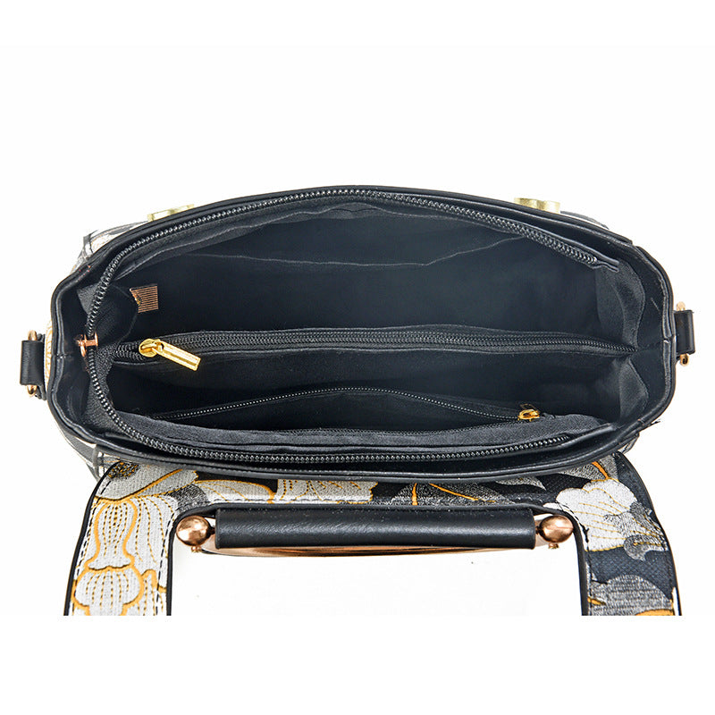 Waterproof single shoulder small square bag