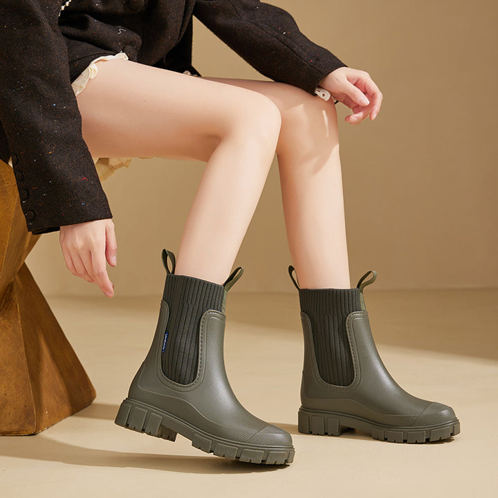 Mid-tube rain boots