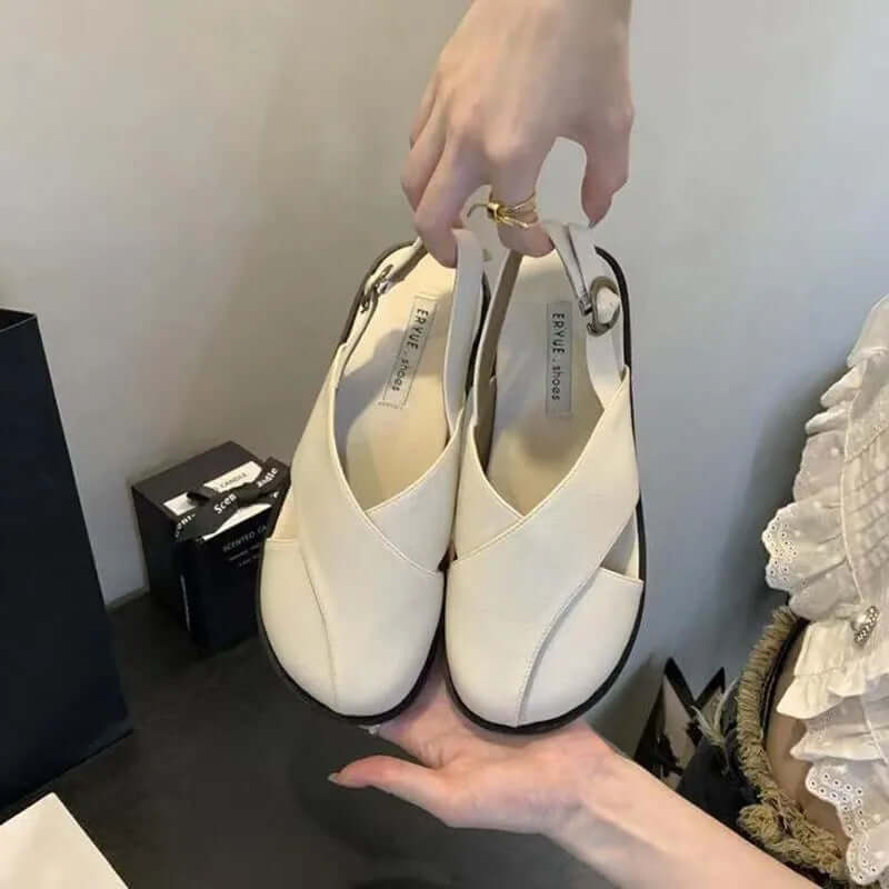 Casual flat-soled Roman shoes