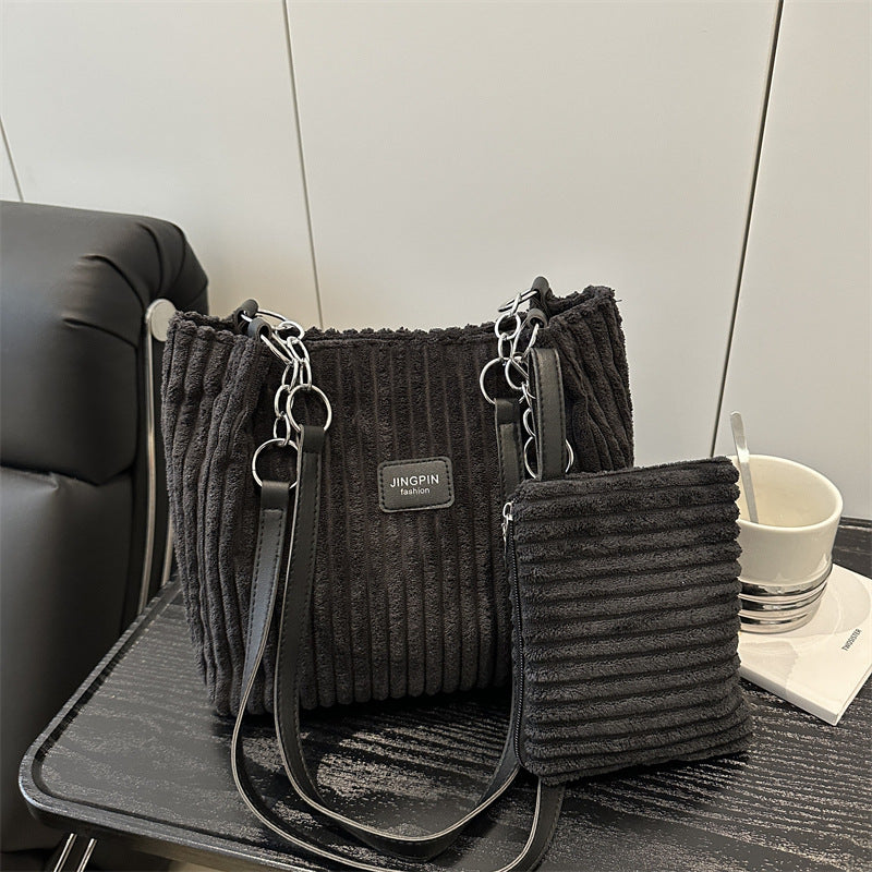 2025 Korean version of the aesthetic leisure tote single shoulder bag