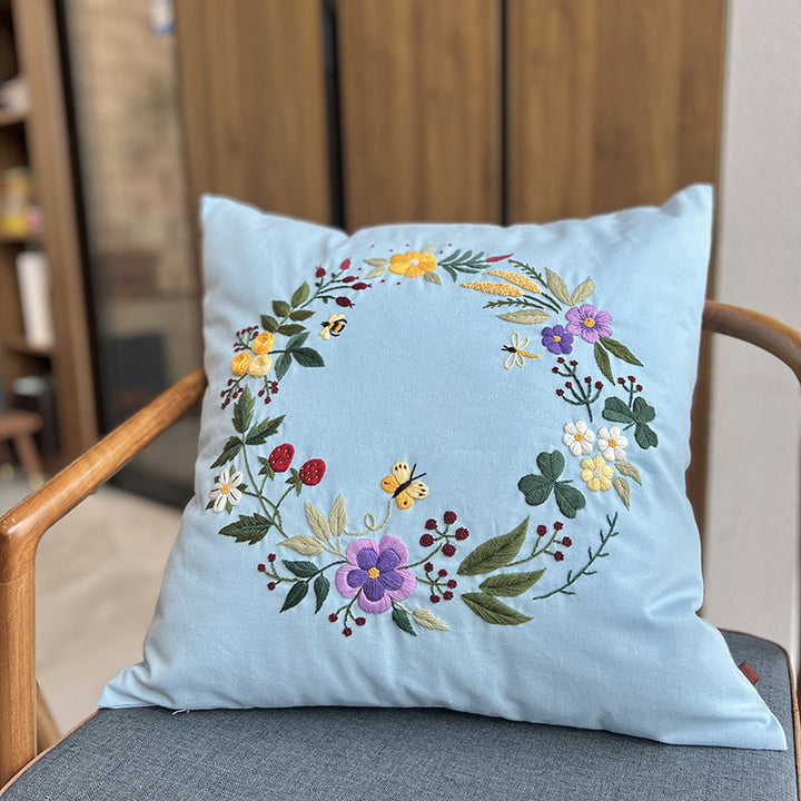 Lu embroidery ethnic style embroidery pillow (handmade)